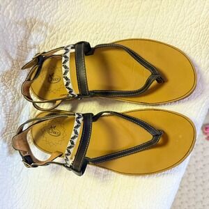 Chaco Women's Leather T Strap Sandals Black White Tan Casual size 9